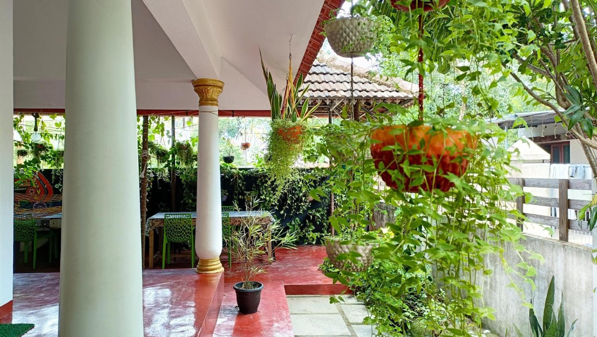 Marari Beach Cleetus Homestay Mararikulam Exterior foto